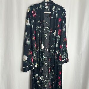 Stars Above Black and Red Floral Robe